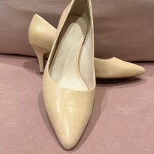 Cole Haan Elegant Nude Women's Pumps - Women’s 7.5